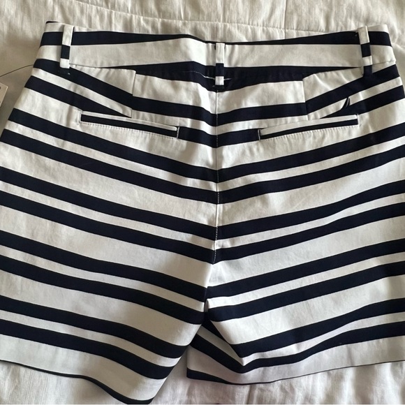 Nautica Sz 8 Striped Shorts NWT - Picture 2 of 3